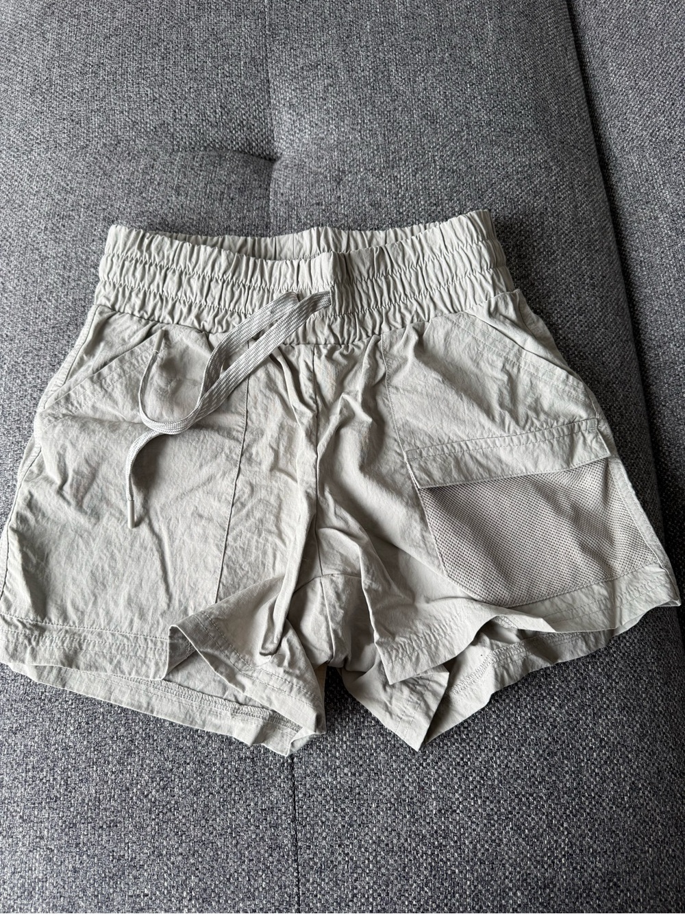 Avalanche Outdoor supply company grey shorts